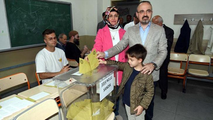 AK Parti'li Turan: Sakın oy kullanmaya geç kalmayalım