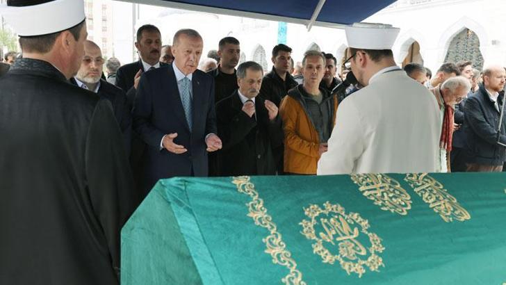Cumhurbaşkanı Erdoğan Gazeteci Engin Ardıç'ın cenaze törenine katıldı