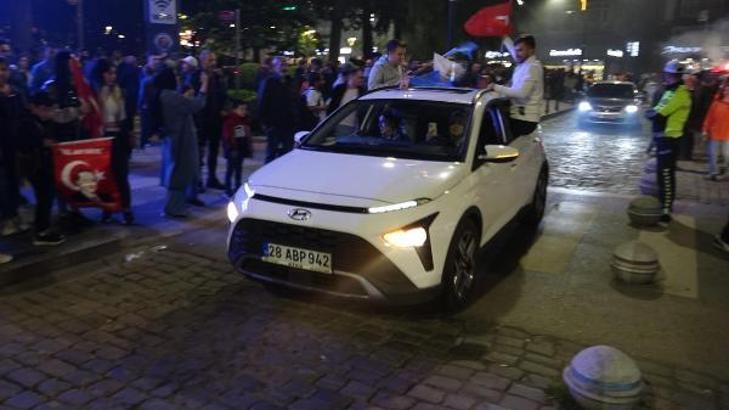 Trabzon'da 'horonlu, kolbastı'lı kutlama