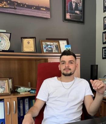 22 yaşında kalp krizi geçirerek öldü