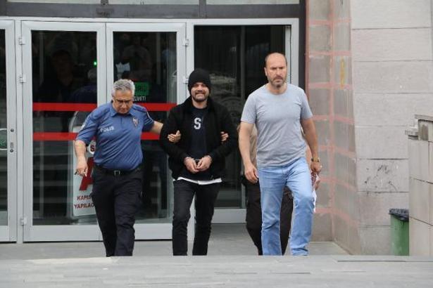 Spor eğitmeni, eski sevgilisi tarafından 12 yerinden bıçaklandı