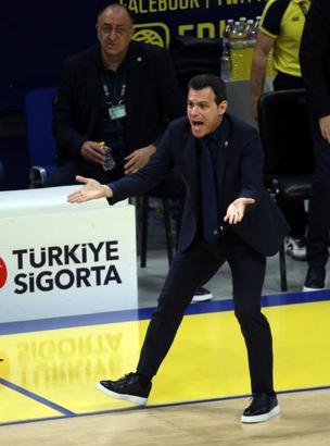 Fenerbahçe Beko - Anadolu Efes: 108-66