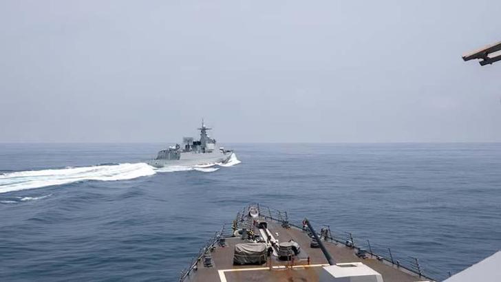 ABD ve Çin savaş gemileri arasında gerilim