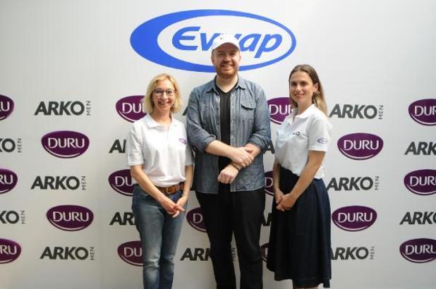 Evyap, deprem bölgesinde hijyen istasyonu ve mobil berber projesini hayata geçirdi