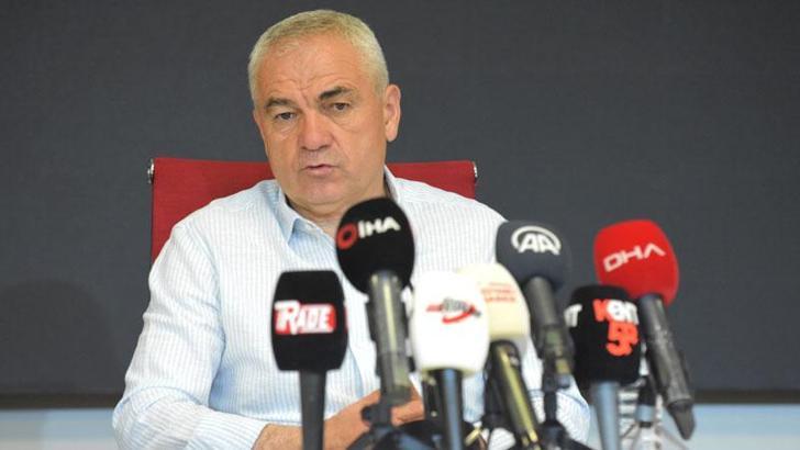 Rıza Çalımbay: Sivasspor'dan ayrılıyoruz, bir gün belki başkan bile olabiliriz