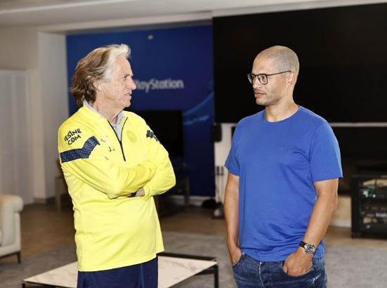 Alex de Souza'dan Fenerbahçe'ye ziyaret