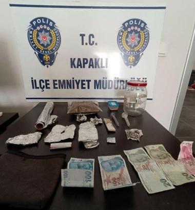 Kapaklı'da evinde uyuşturucu bulunan şüpheli tutuklandı