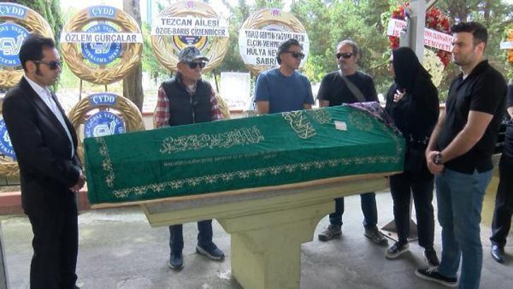 Şarkıcı ve oyuncu Yıldız Tezcan son yolculuğuna uğurlandı