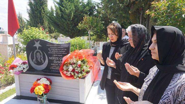 Şehit polis memuru Nefize Çetin Özsoy, mezarı başında anıldı