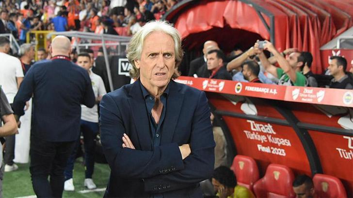 Jorge Jesus kupa ile veda etti