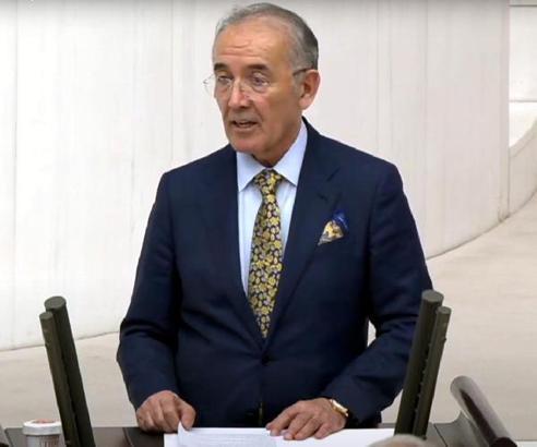 Ahat Andican, İYİ Parti'den istifa etti