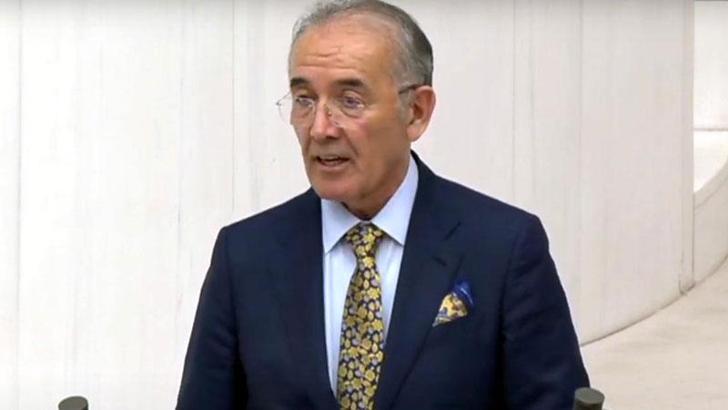 Ahat Andican, İYİ Parti'den istifa etti