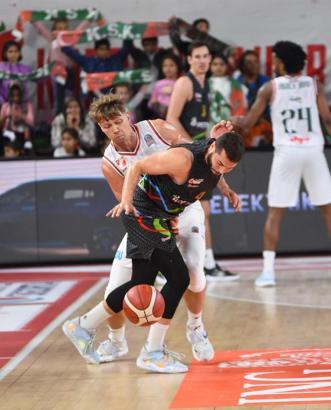 Petkimspor'da İsmail Cem gözde