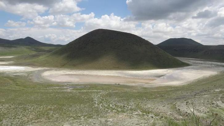 Prof. Dr. Arık: Meke Gölü'nü artık göl olarak nitelendirmek oldukça güç