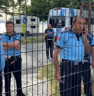 Gürpınar Spor Kulübü yöneticileri ile İBB Zabıtası arasında tadilat tartışması iddiası