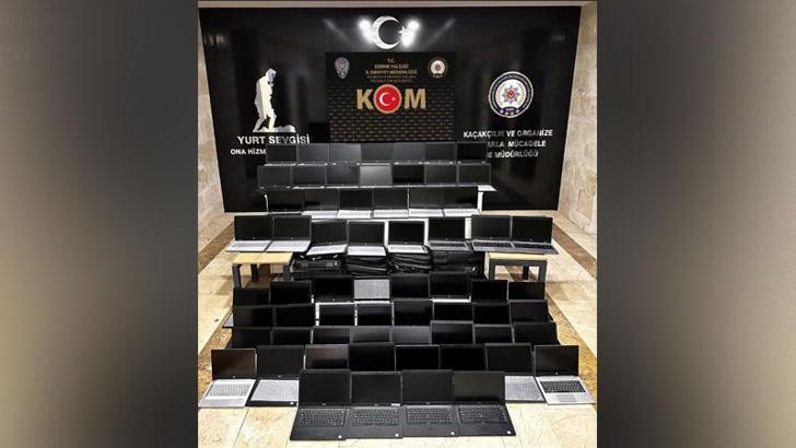 Emlak ofisinde 1 milyon liralık kaçak bilgisayarlar ele geçirildi