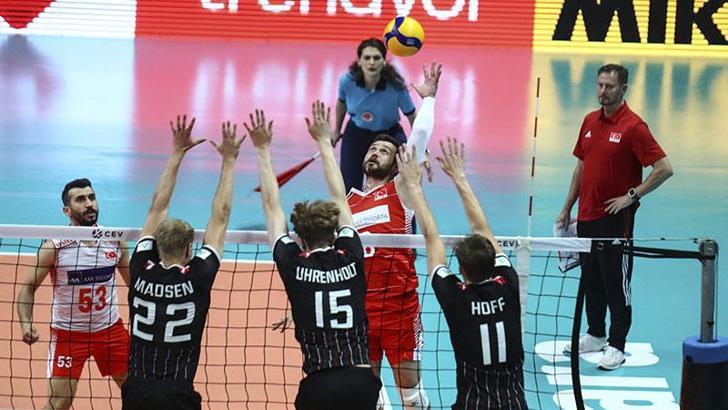 A Milli Erkek Voleybol Takımı grubunu lider tamamladı