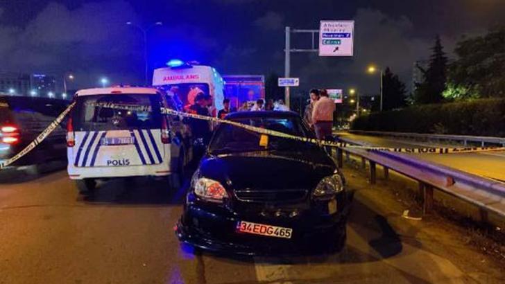 Esenler’de otomobil motosiklete çarptı: 1 ölü