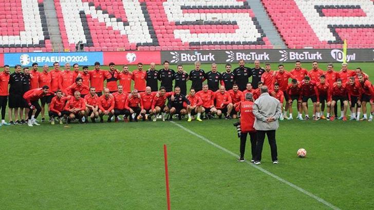 A Milli Futbol Takımı, Galler maçına hazır