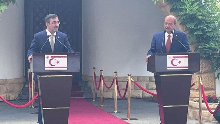 Cumhurbaşkanı Yardımcısı Cevdet Yılmaz Ersin Tatar ile görüştü