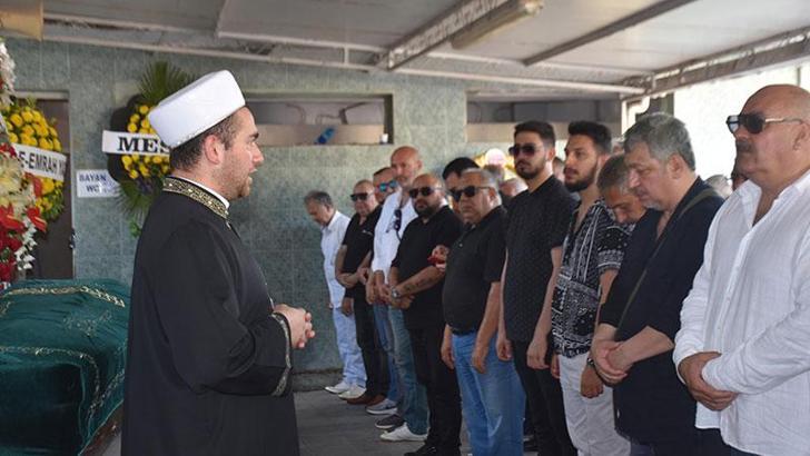 Ünlülerin kemancısı Taşpınarlı, son yolculuğuna uğurlandı