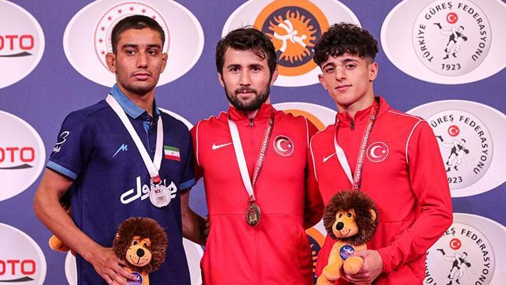 Uluslararası Yaşar Doğu, Vehbi Emre ve Hamit Kaplan Turnuvası’nda ilk gün tamamlandı