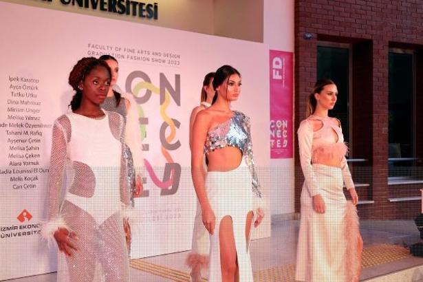 İEÜ'lü gençlerden mezuniyet sergisi ve defilesi