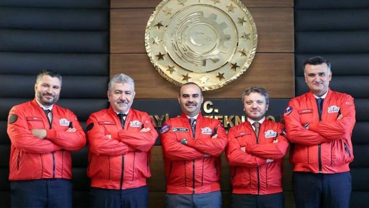 Bakan Kacır: Milli teknoloji hamlesi takımımızla yola koyulduk