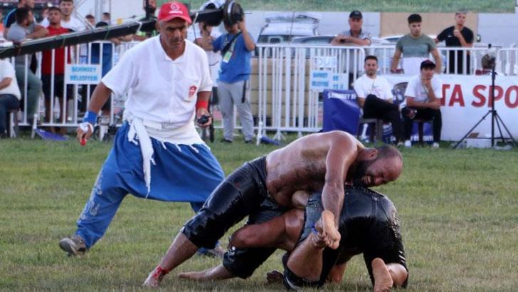 Türkiye Yağlı Güreş Ligi Gaziantep etabının başpehlivanı Orhan Okulu oldu