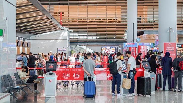 İstanbul Havalimanı'nda tüm zamanların yolcu rekoru kırıldı