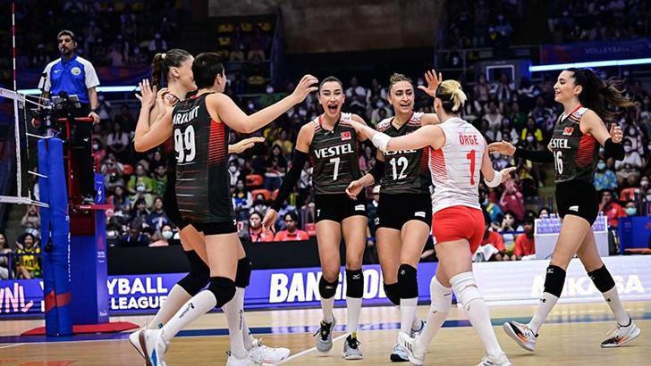 Filenin Sultanları, Japonya’ya 3-2 yenildi