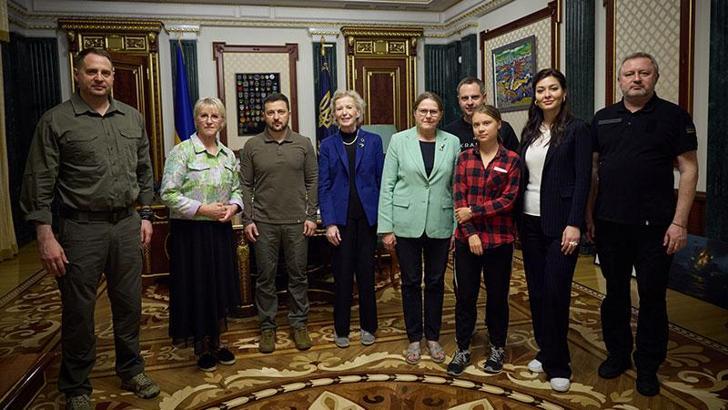 Greta Thunberg, Kiev'de Zelenski ile görüştü