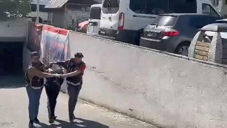 Suç örgütü üyesi TIR'la yurt dışına kaçmak isterken yakalandı