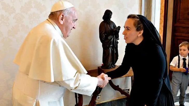 Wikileaks’in kurucusu Julian Assange’ın eşi, Papa Francis ile görüştü