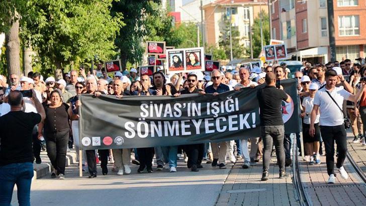 Sivas Madımak Otelinde katledilen 35 kişi, Eskişehir'de anıldı