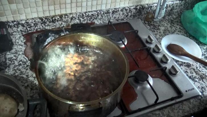 Avcılar'da reçel yaparken evi yakıyordu