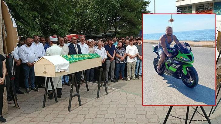 Doğum günü kutlamasına giderken motosiklet kazasında ölen Orhan toprağa verildi