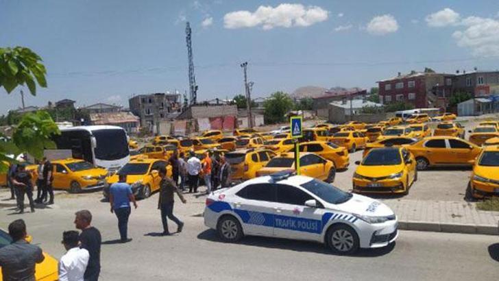 Van'daki taksiciler kontak kapattı