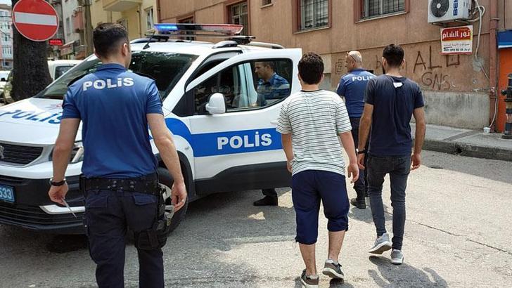 Bursa'da bıçaklı park kavgası: 2 yaralı, 4 gözaltı