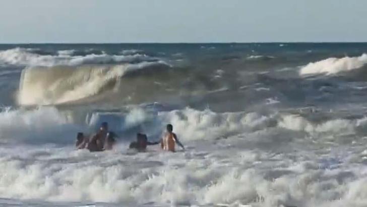 Arnavutköy'de hafta sonu denize girmek yasaklandı