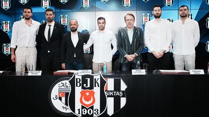 Beşiktaş Erkek Basketbol Takımı'nın yeni transferleri için imza töreni düzenlendi