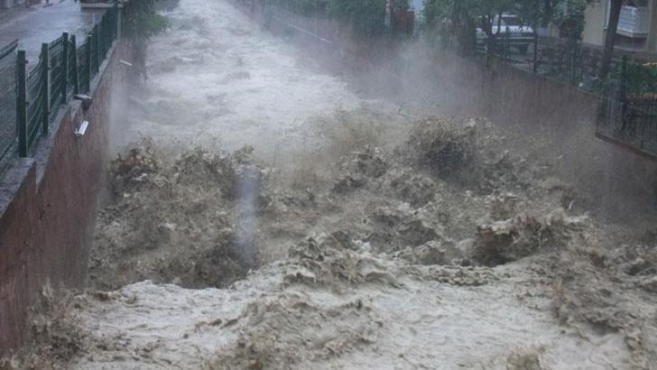 Yurdun bir bölümünde sel felaketi