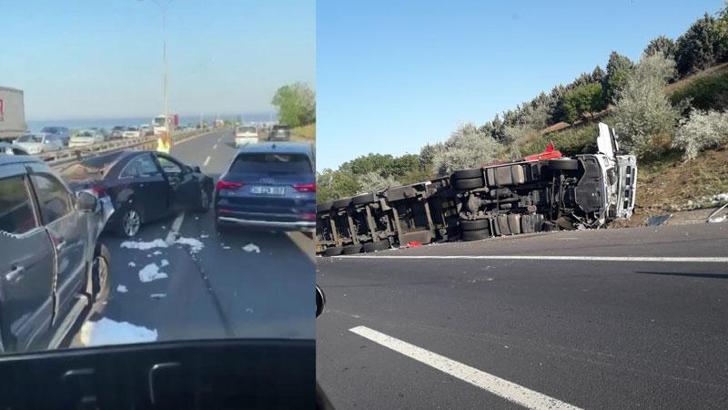 Büyükçekmece'de yün yüklü TIR devrildi