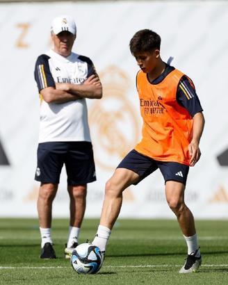 Arda Güler, Real Madrid'de ilk idmanına çıktı