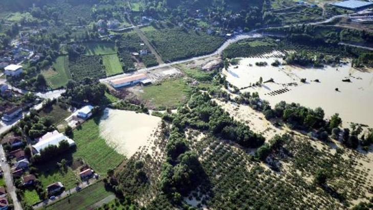 Düzce'nin İçmeler köyü su altında; bölge dronla görüntülendi