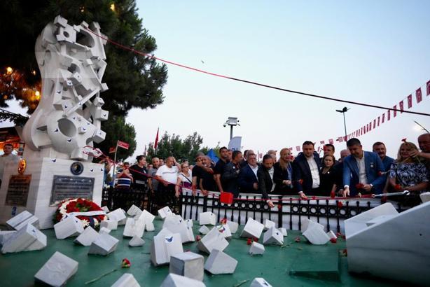 Srebrenitsa Katliamı'nda hayatını kaybedenler Kartal'da anıldı