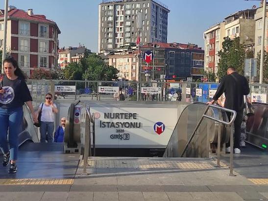 Yıldız-Mahmutbey Metro Hattı'nda seferlerde aksama yaşanıyor