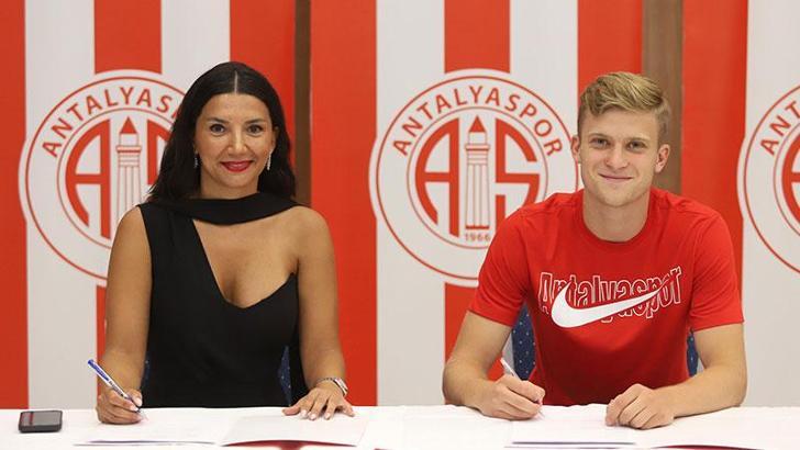 Antalyaspor, Jakub Kaluzinski'yi kadrosuna kattı