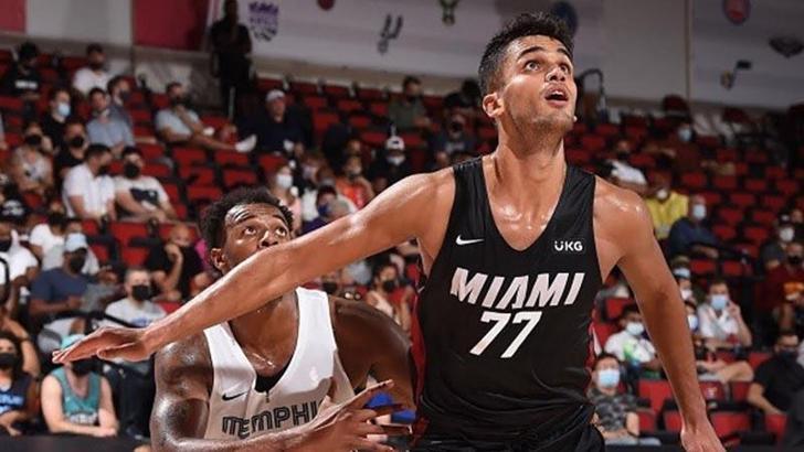 Ömer Faruk Yurtseven Utah Jazz'da