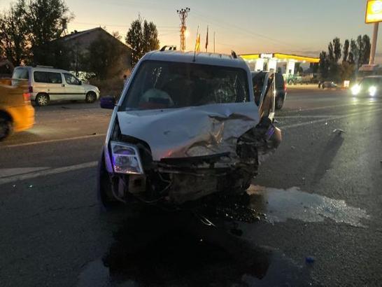 Muş'ta trafik kazası: 1’i bebek 8 kişi yaralandı